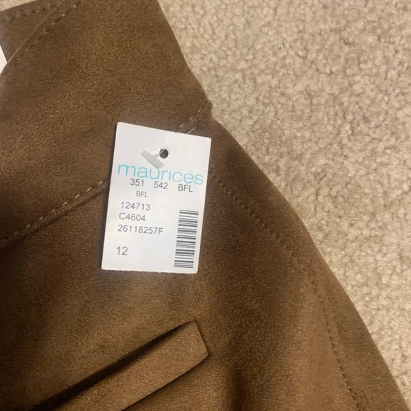 Super cute new with tags, size 12 Maurice's skirt - Picture 3 of 5